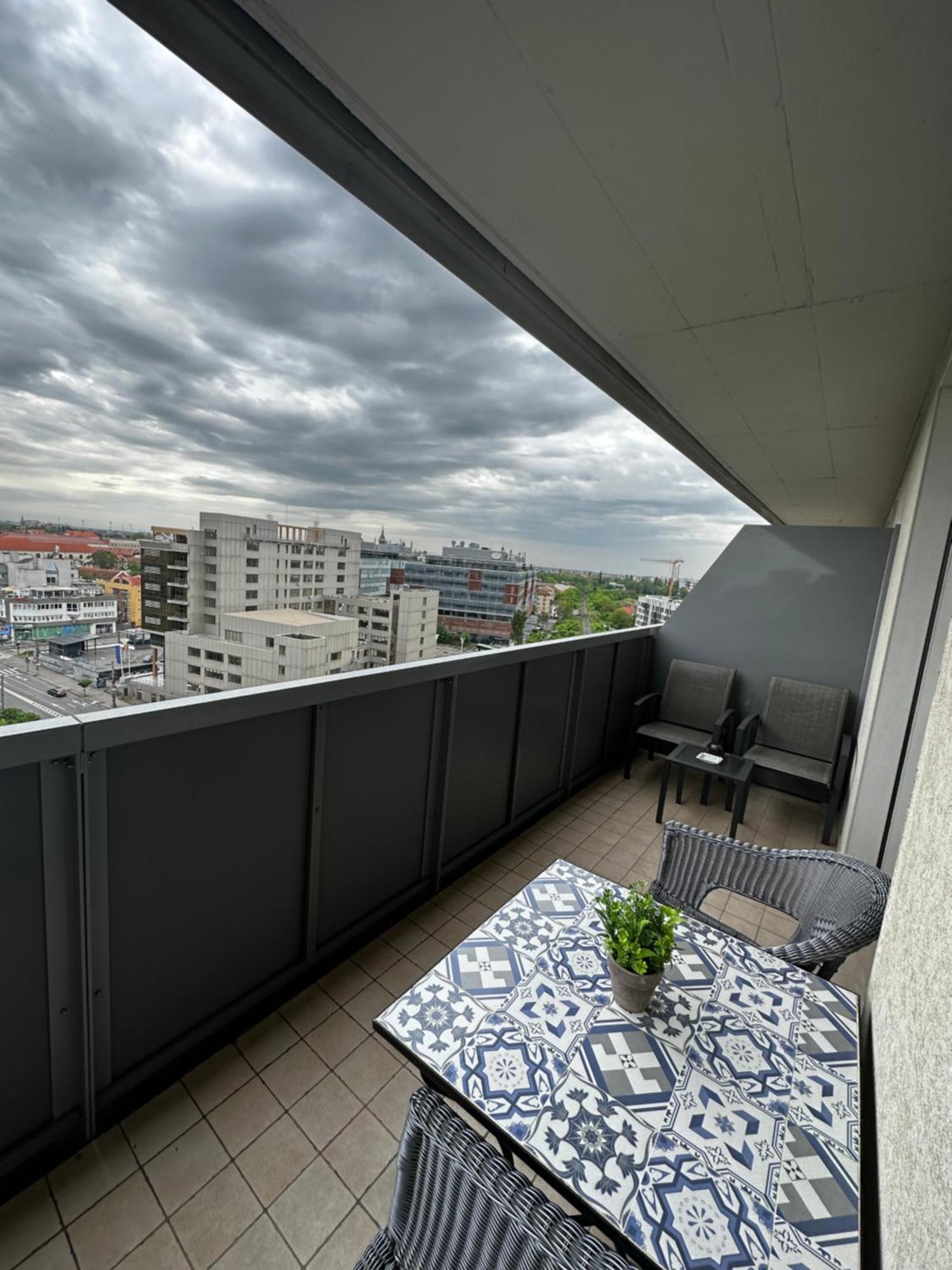 Central Apartment Timişoara Exterior foto